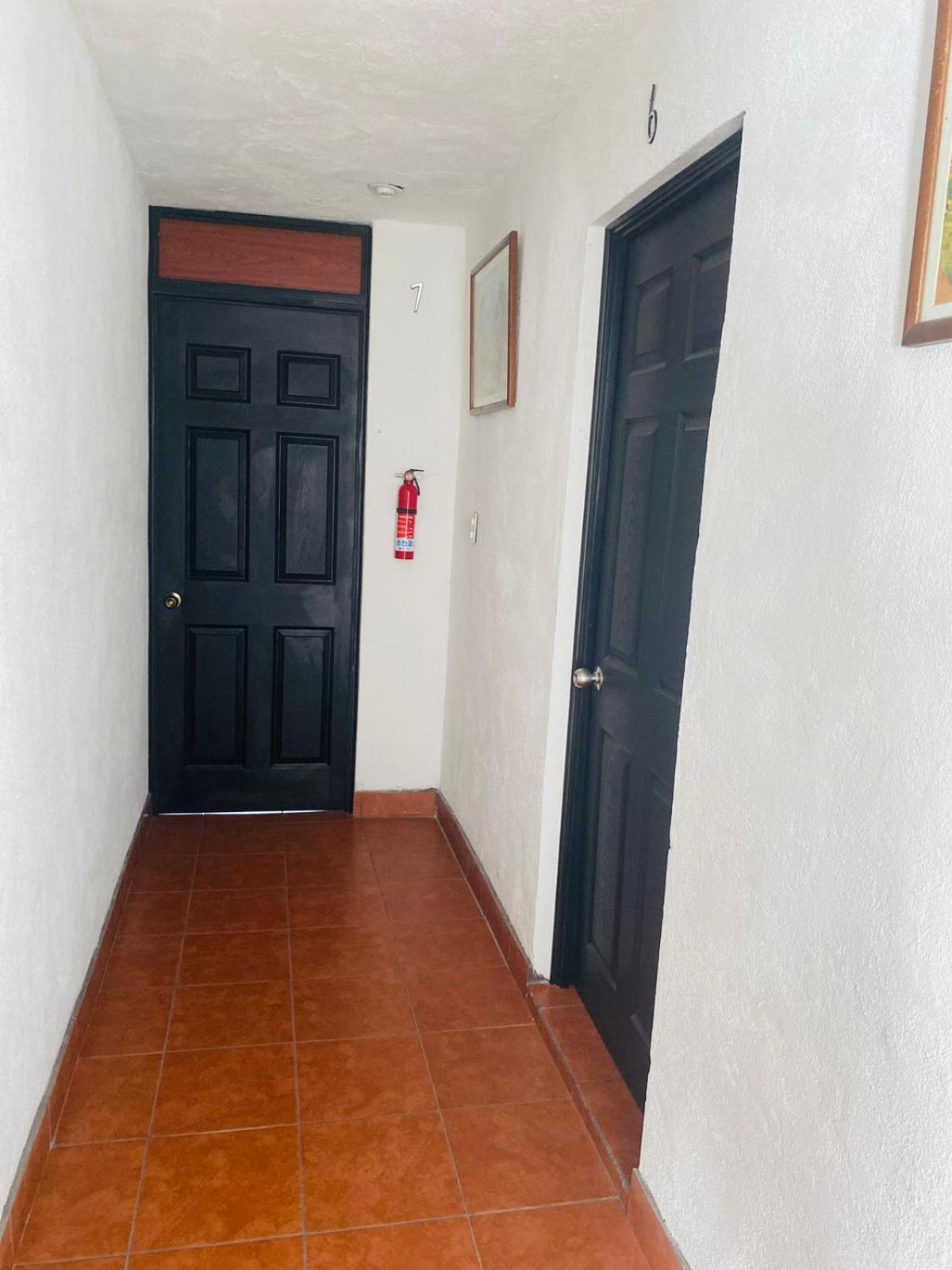 Hostal 17-52 Guatemala City Eksteriør bilde