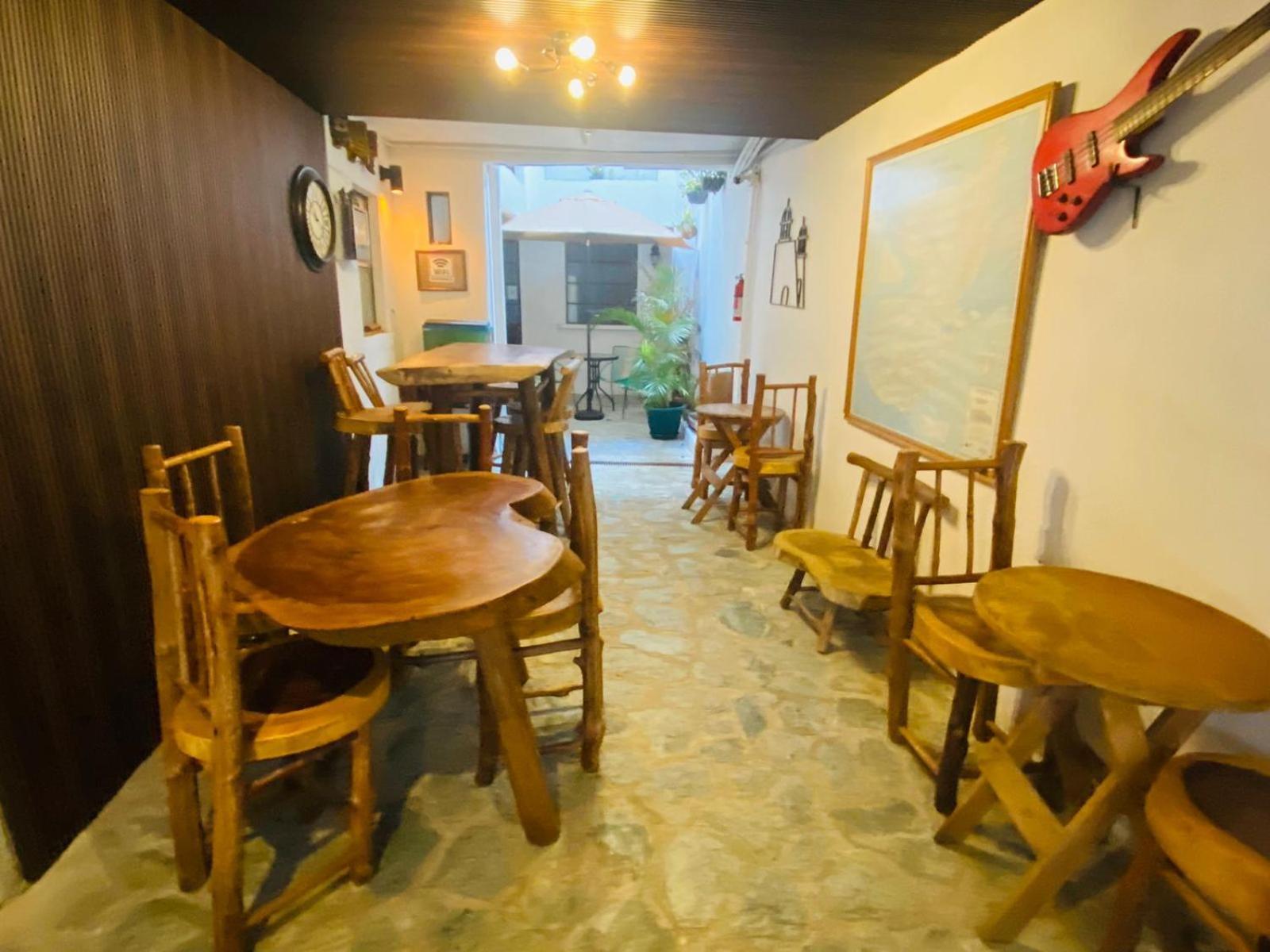 Hostal 17-52 Guatemala City Eksteriør bilde