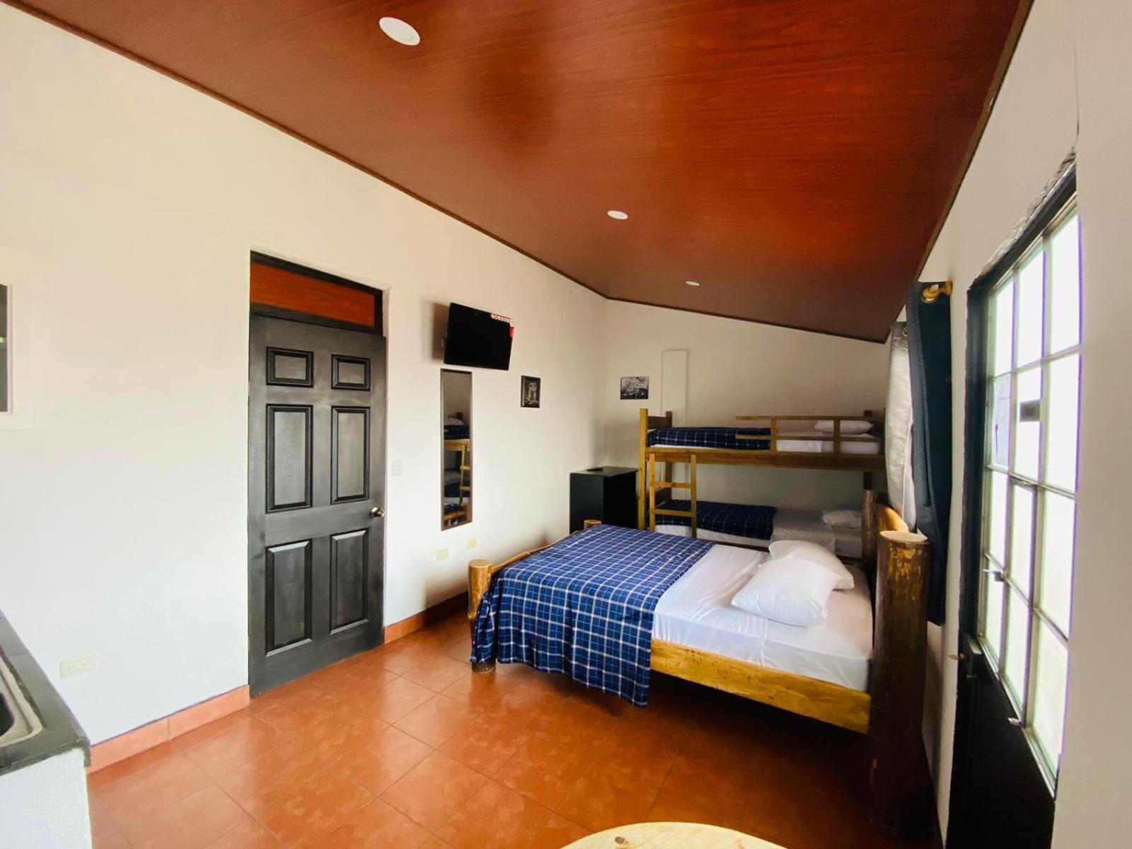 Hostal 17-52 Guatemala City Eksteriør bilde