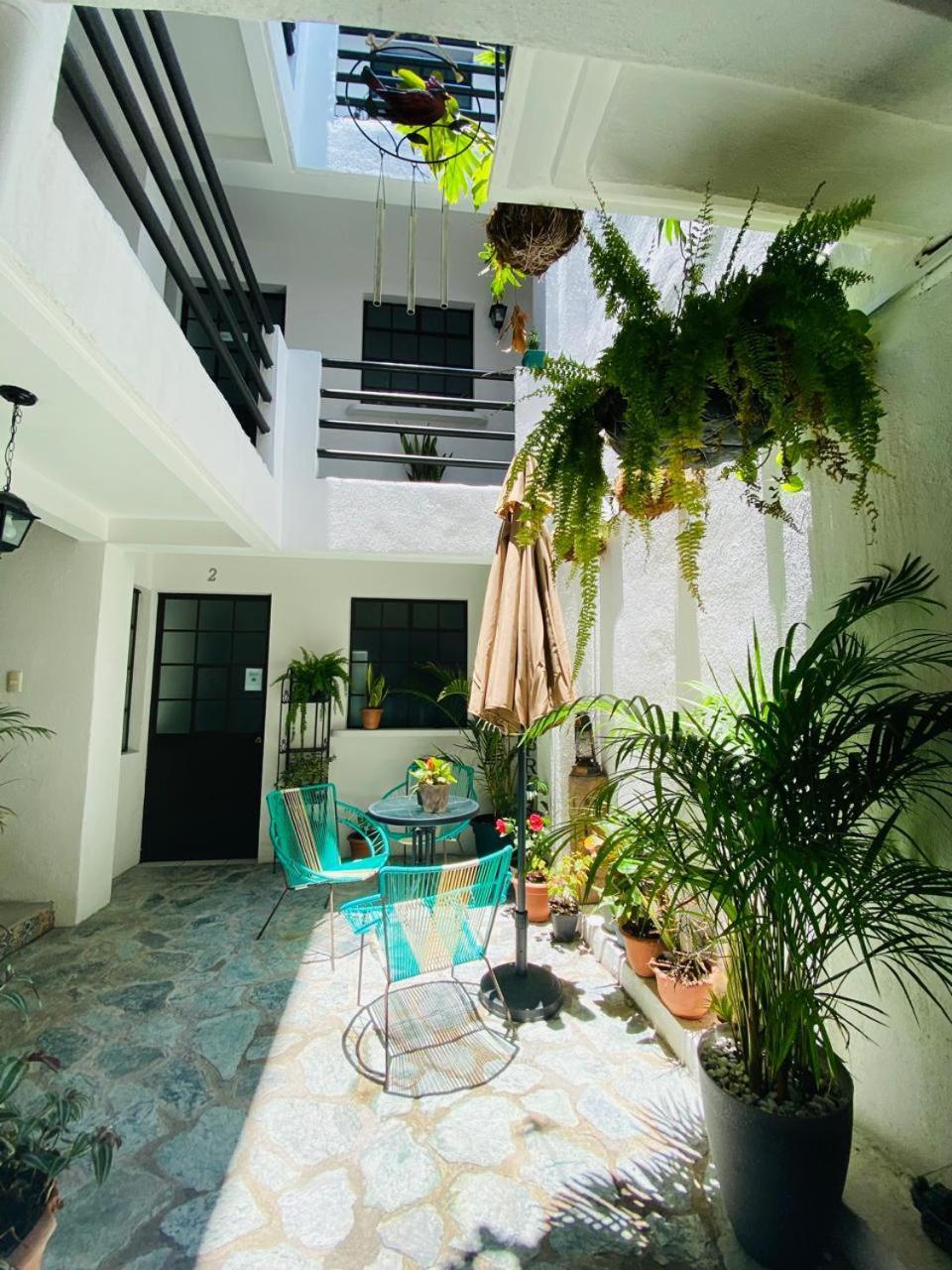 Hostal 17-52 Guatemala City Eksteriør bilde