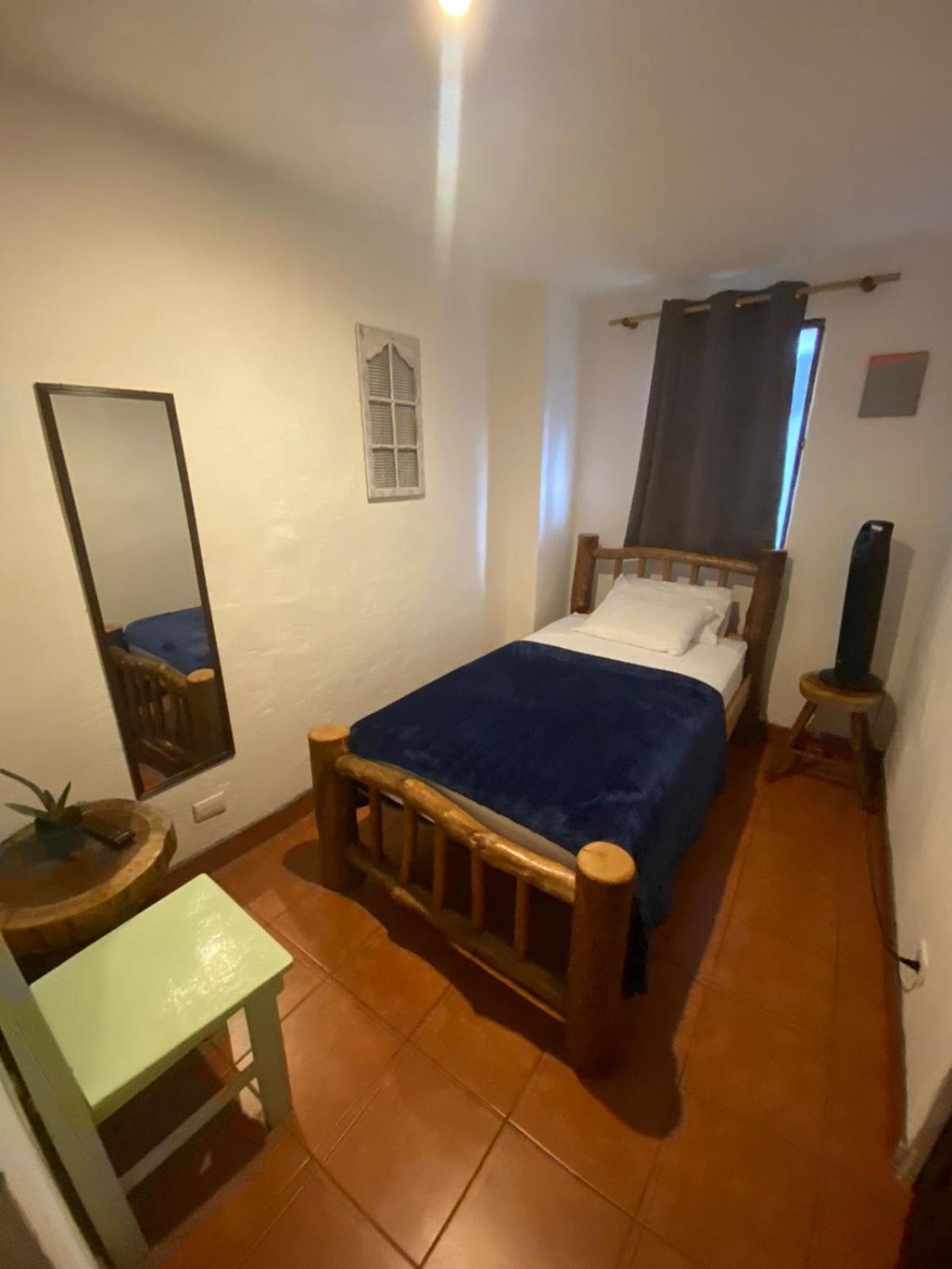 Hostal 17-52 Guatemala City Eksteriør bilde
